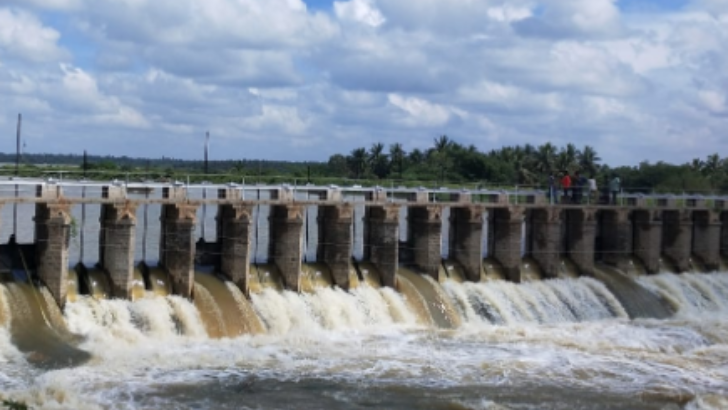 https://salarnews.in/public/uploads/images/newsimages/maannewsimage23102025_230850_Bethamangala dam.png
